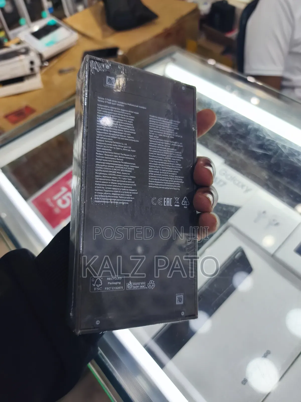 New Samsung Galaxy Z Flip8 256 GB Graphite