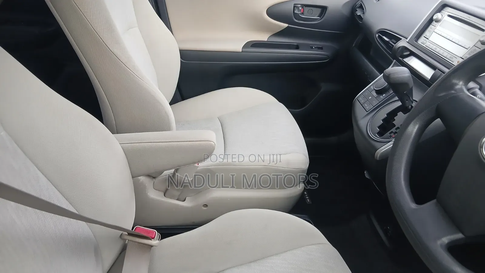 Toyota Wish 2011 White