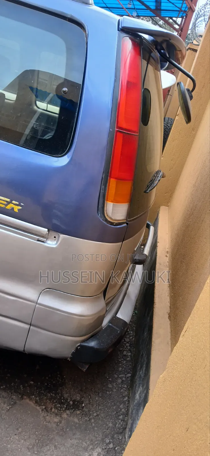 Toyota Noah 2001 Blue
