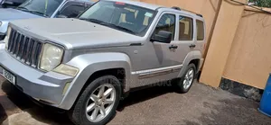 Jeep Cherokee 2000 Silver