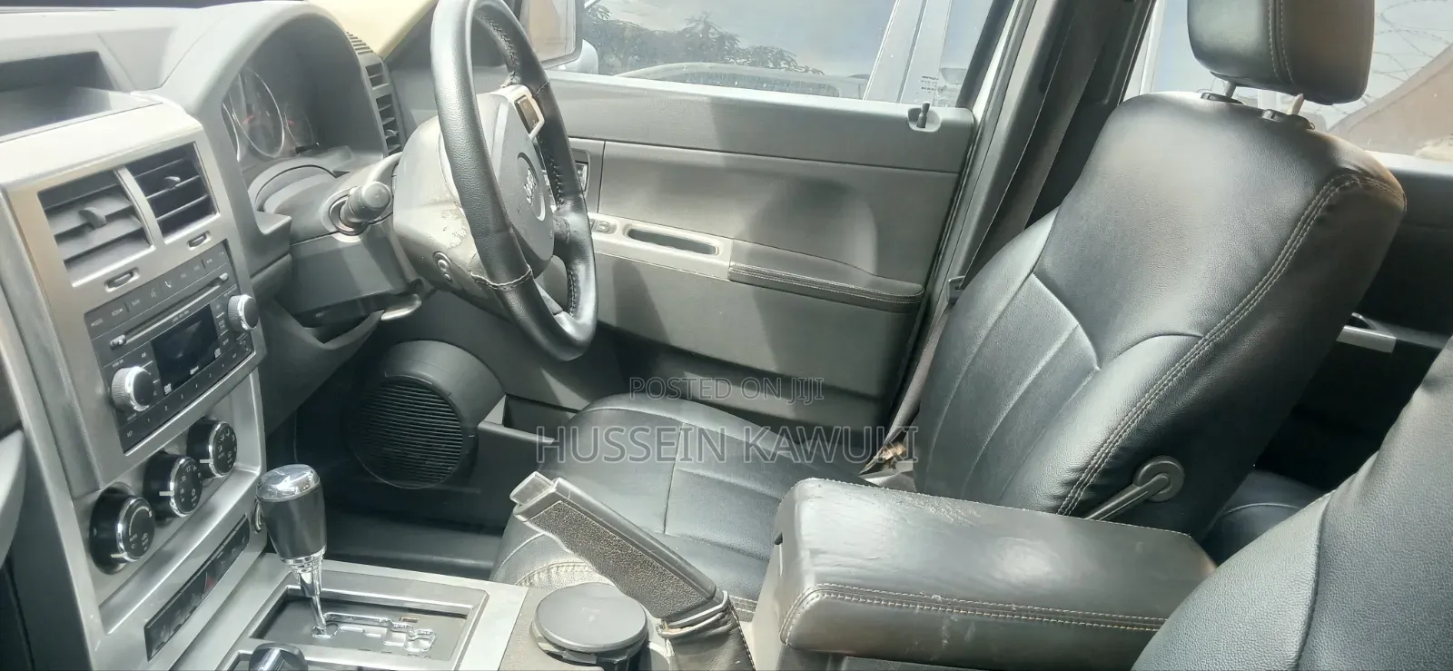 Jeep Cherokee 2000 Silver