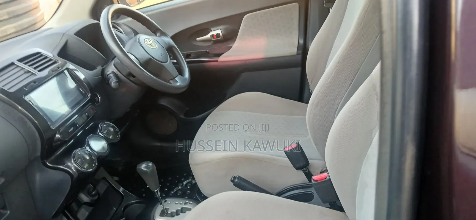 Toyota IST 2008 Maroon