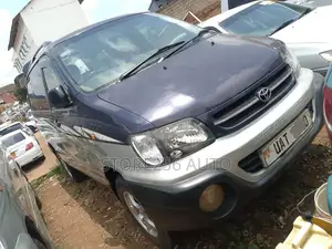 Toyota LiteAce Noah 2000 Silver