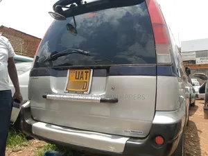 Toyota LiteAce Noah 2000 Silver