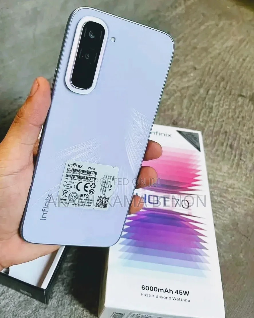 New Infinix Hot 70 128 GB Silver