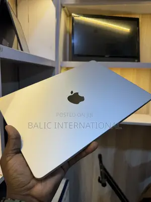 New Laptop Apple MacBook Air 2025 M4 16GB Apple M4 SSD 256GB