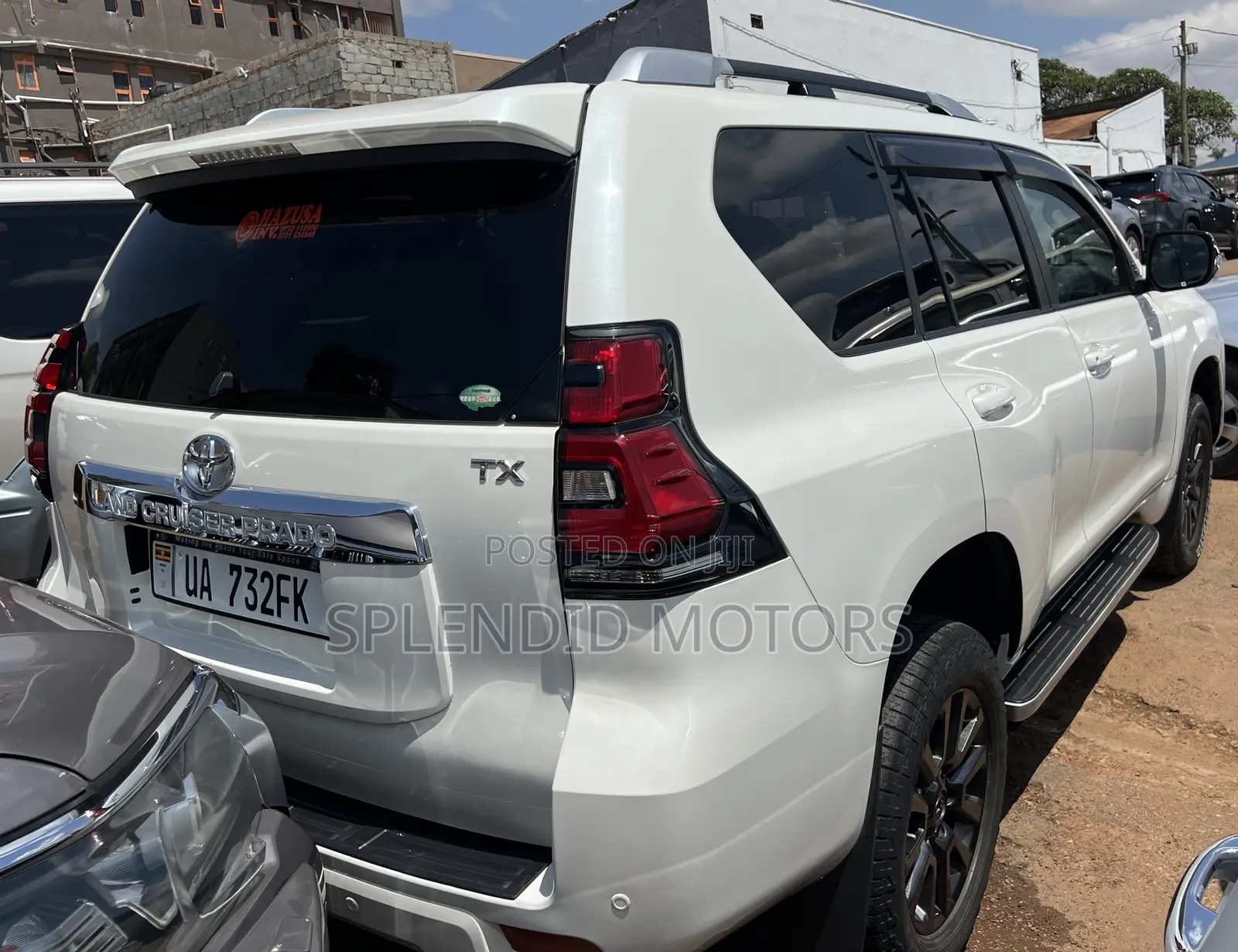 Toyota Land Cruiser Prado 2017 White