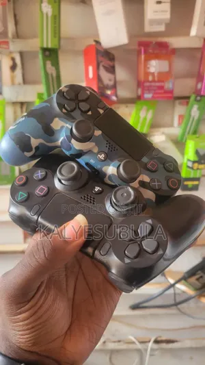 Game PS4 Controller