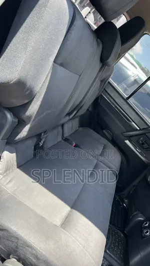 Mitsubishi Pajero 2014 Silver