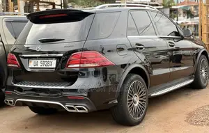 Mercedes-Benz M Class ML350 4dr SUV (3.5L 6cyl 7A) 2014 Black