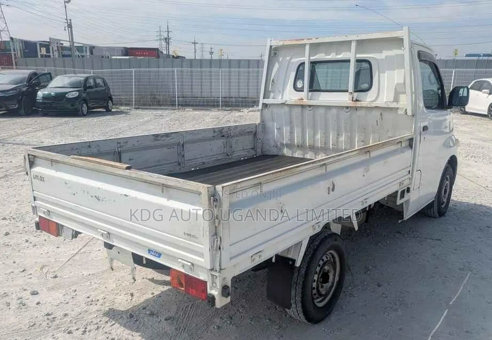 Liteace Truck (1.5l / at / 2wd)