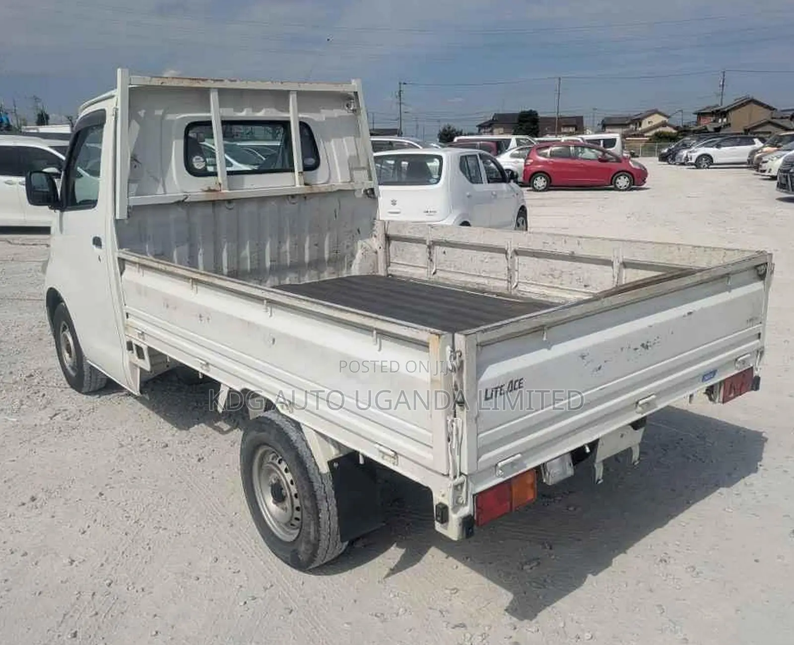 Liteace Truck (1.5l / at / 2wd)