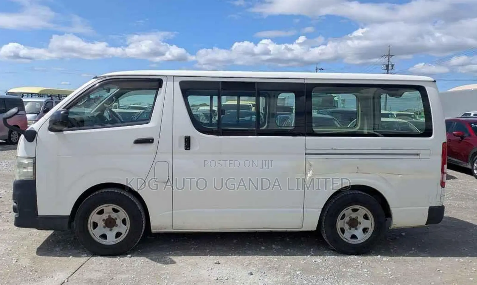 Toyota HiAce 2013 White