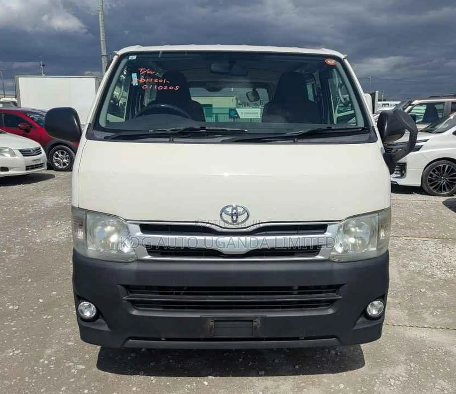 Toyota HiAce 2013 White