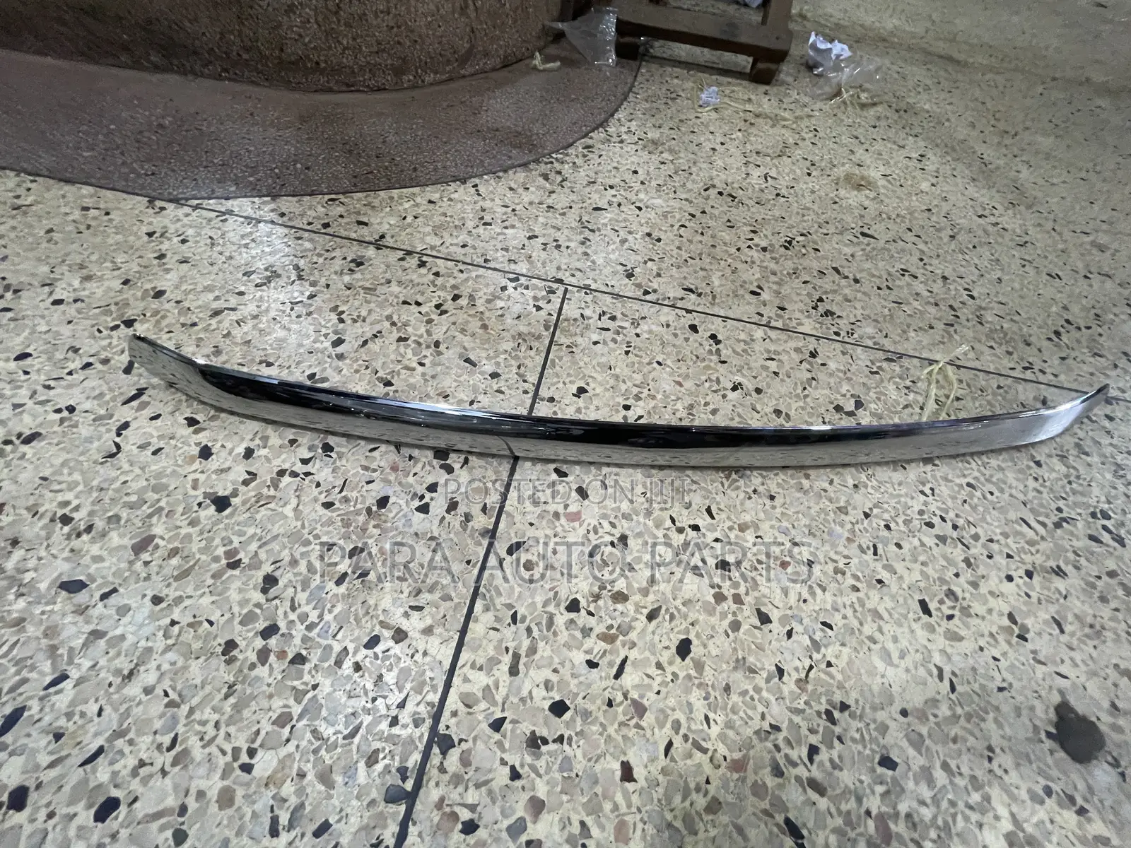 Vanguard Bonnet Chrome Molding