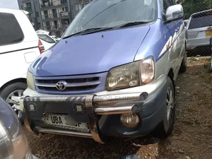 Toyota TownAce Noah 2000 Blue