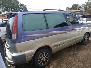 Toyota TownAce Noah 2000 Blue