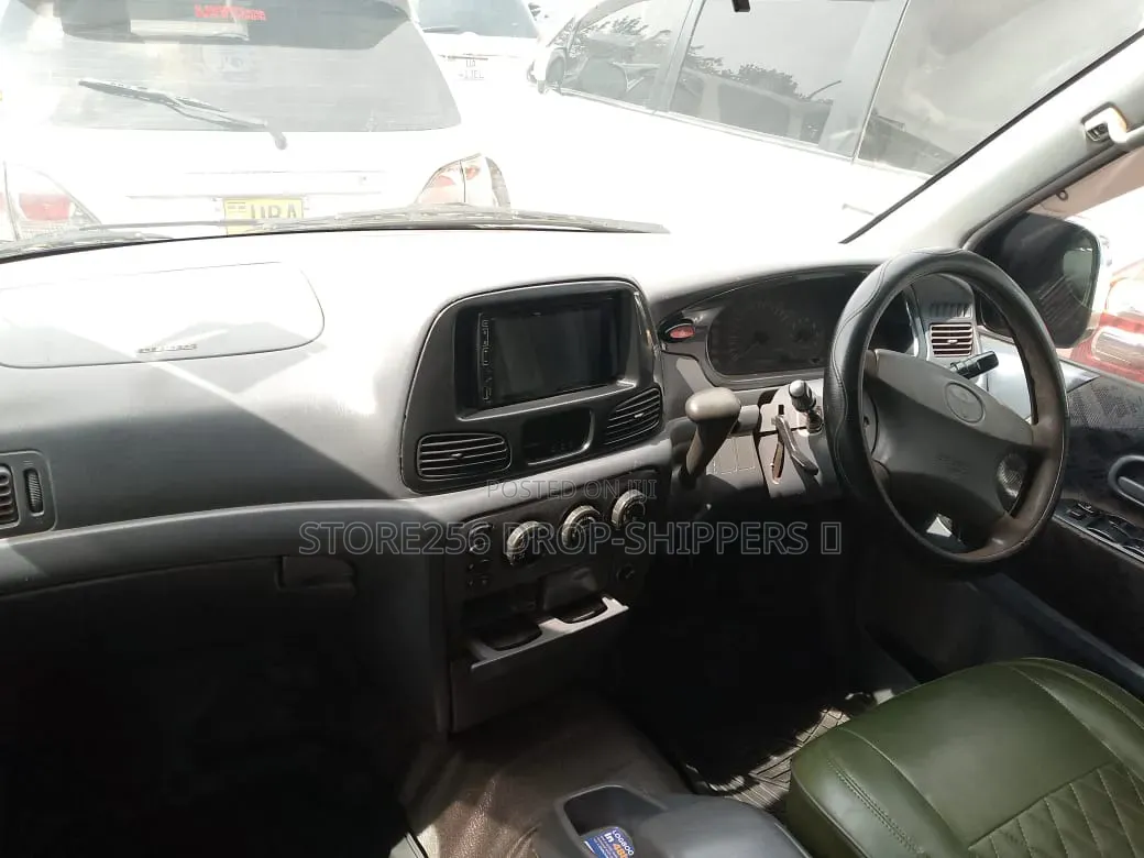 Toyota TownAce Noah 2000 Blue