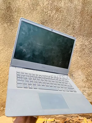 Laptop Dell Latitude 7390 4GB Intel Core i5 HDD+SSD 32GB