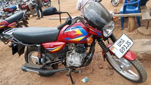 Bajaj CT 125X 2026 Red