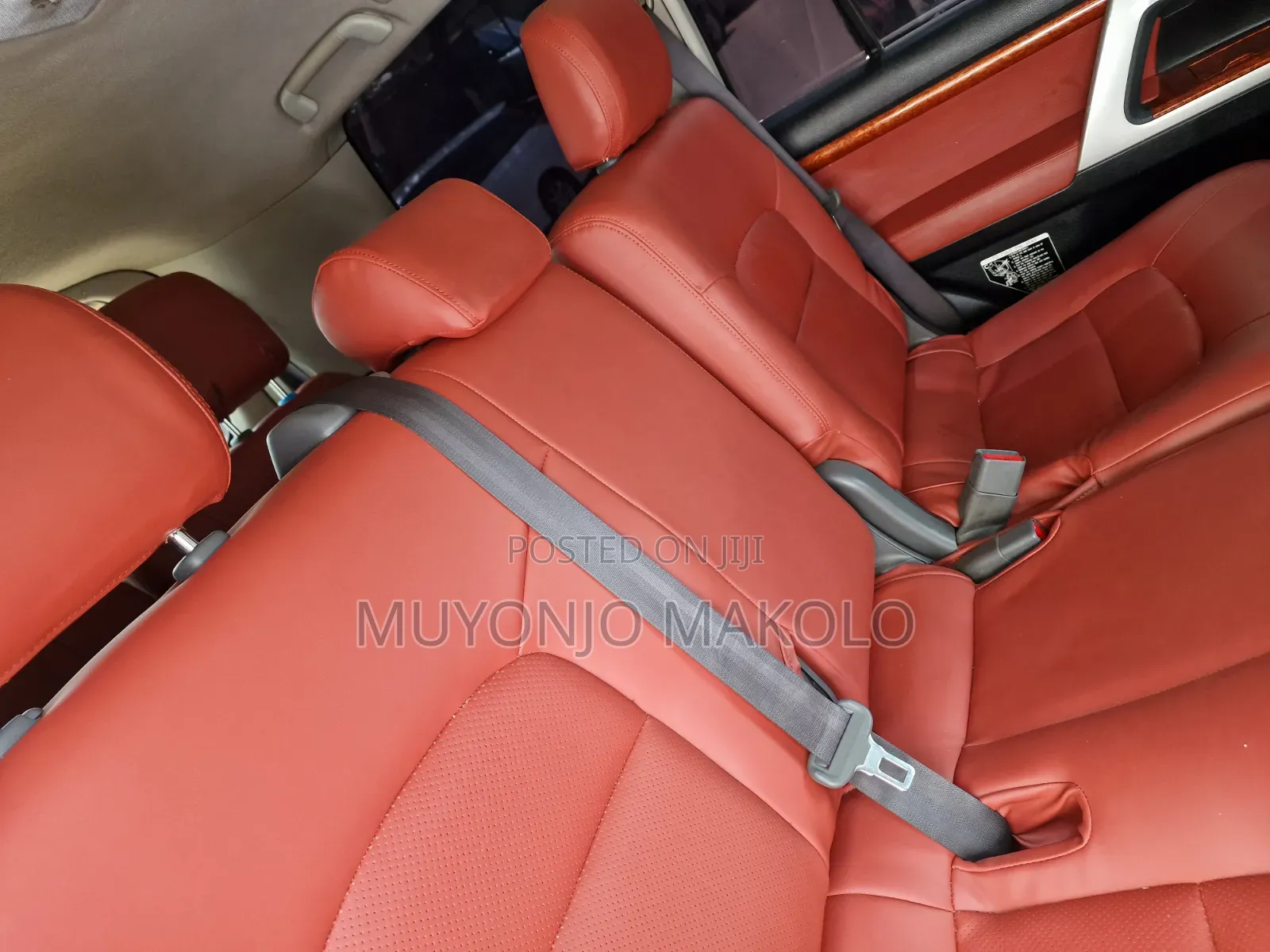 Toyota Land Cruiser 2010 White
