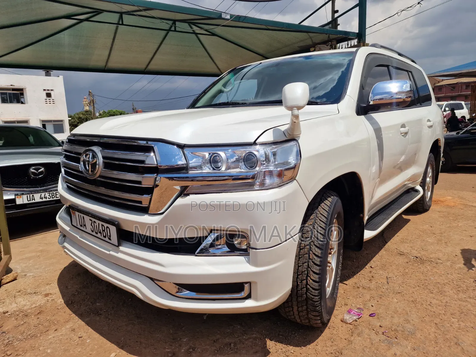 Toyota Land Cruiser 2010 White