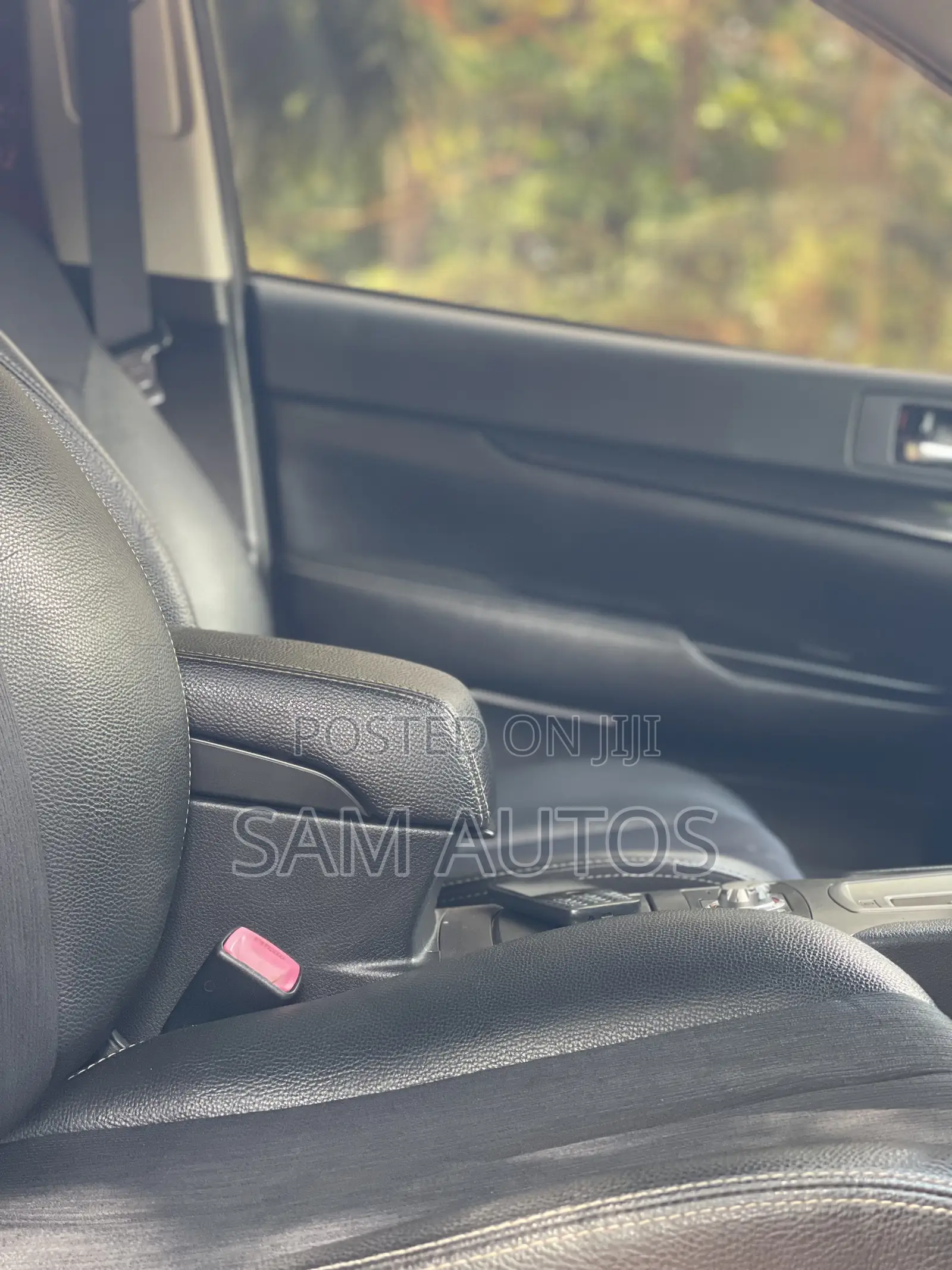 Subaru Outback 2011 Black