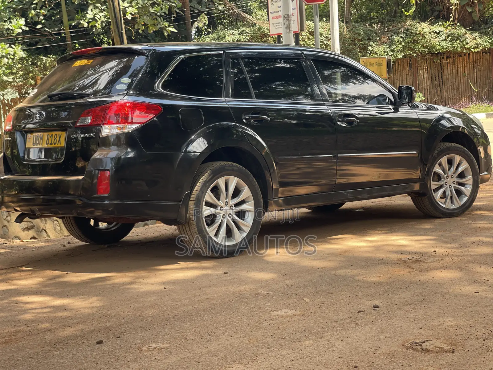 Subaru Outback 2011 Black