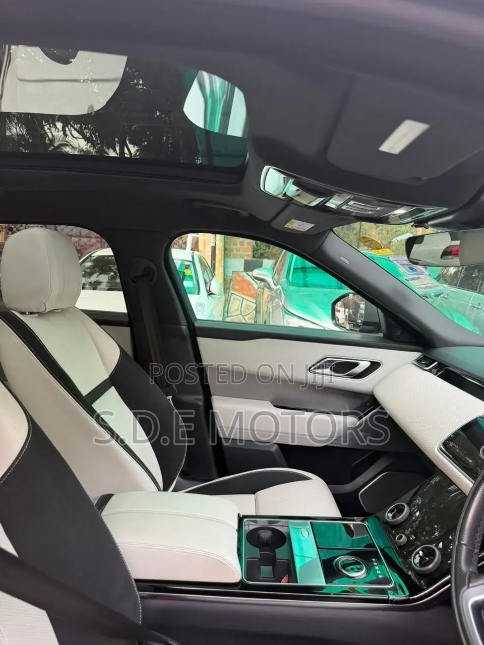 Land Rover Range Rover Velar P250 R-Dynamic S 4x4 2020 Gold