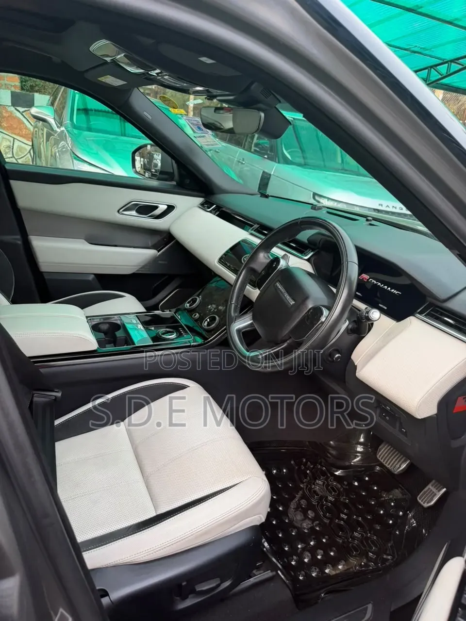 Land Rover Range Rover Velar P250 R-Dynamic S 4x4 2020 Gold