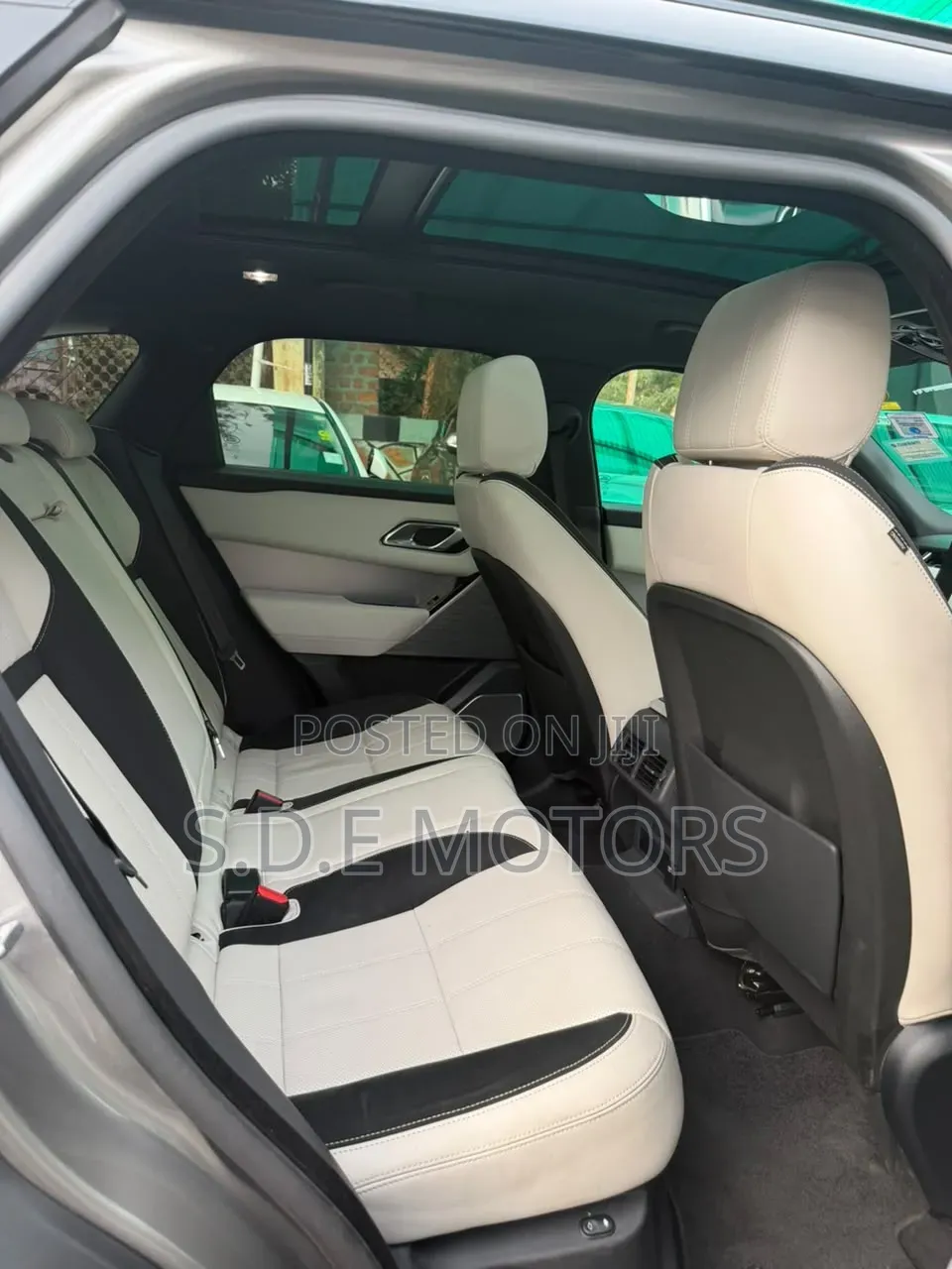 Land Rover Range Rover Velar P250 R-Dynamic S 4x4 2020 Gold