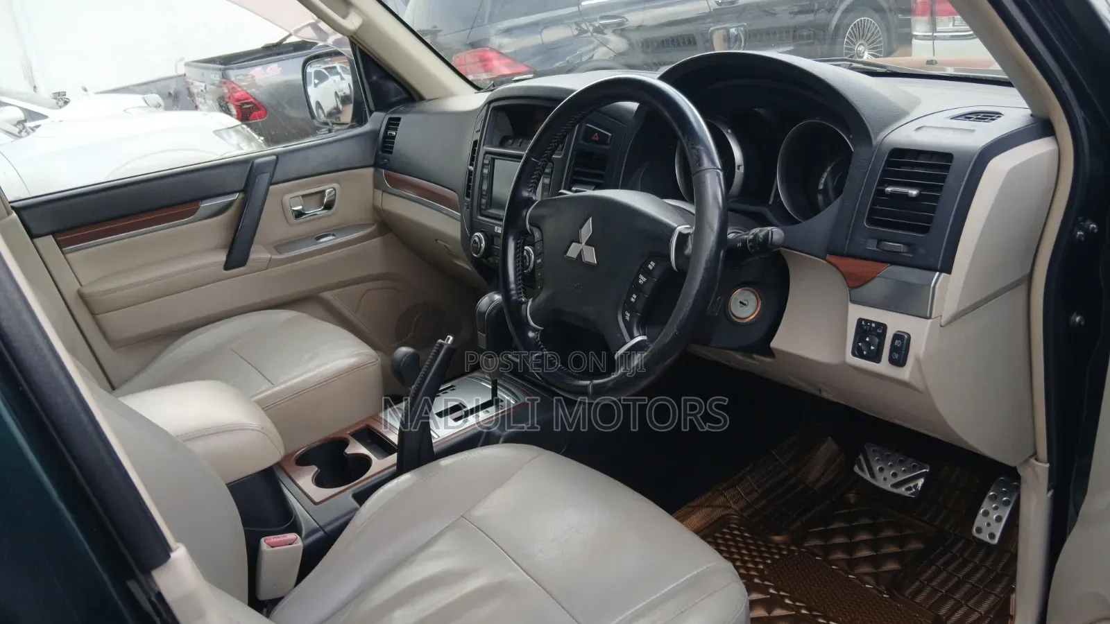 Mitsubishi Pajero 2008
