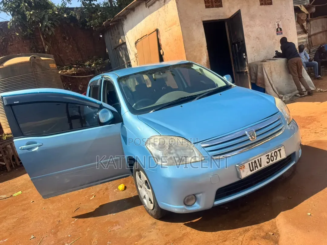 Toyota Raum 1.5 FWD 2005 Blue