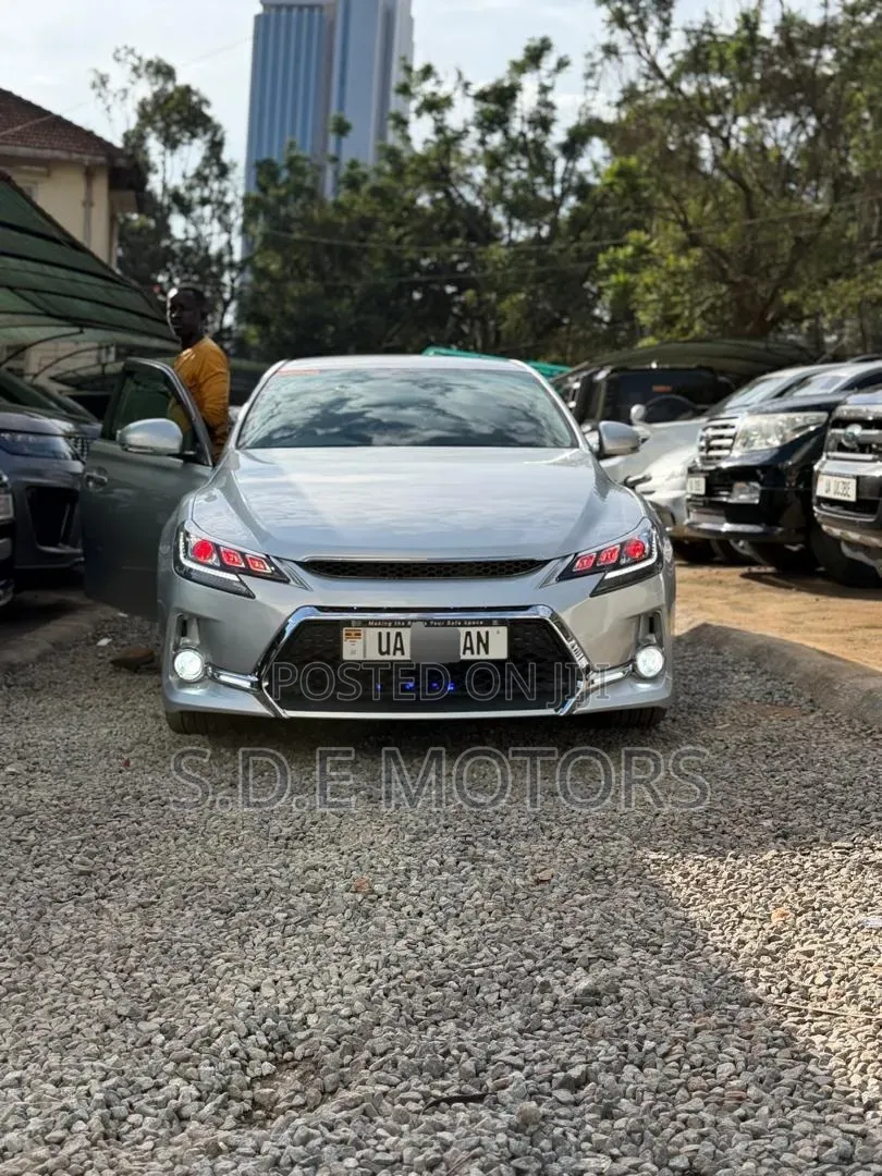 Toyota Mark X 2.5 AWD 2014 White