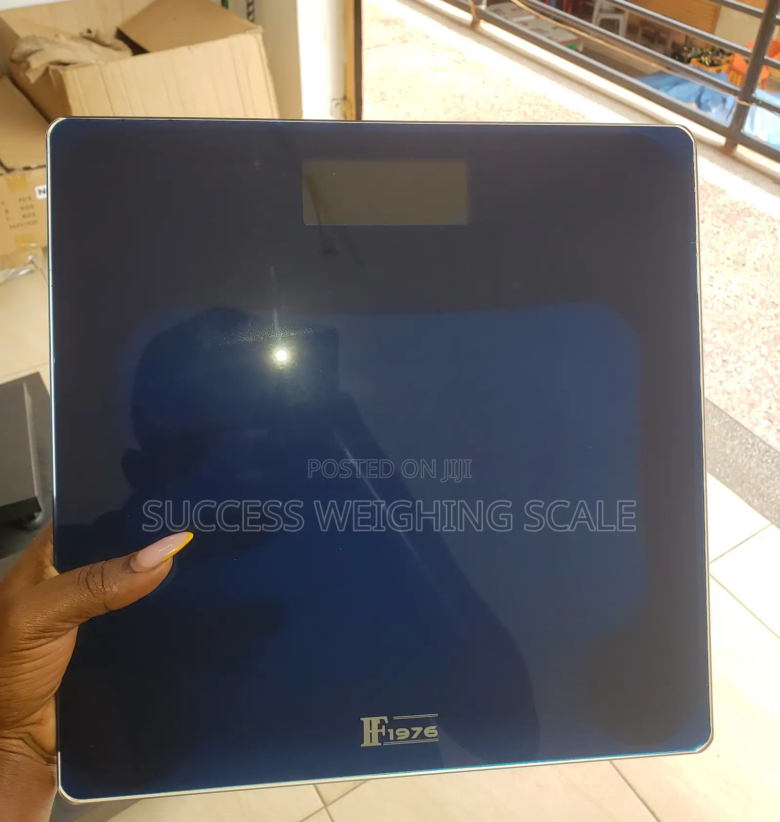 Affordable Digital Bathroom Weighing Scale 180kg Weigh Body Weighing