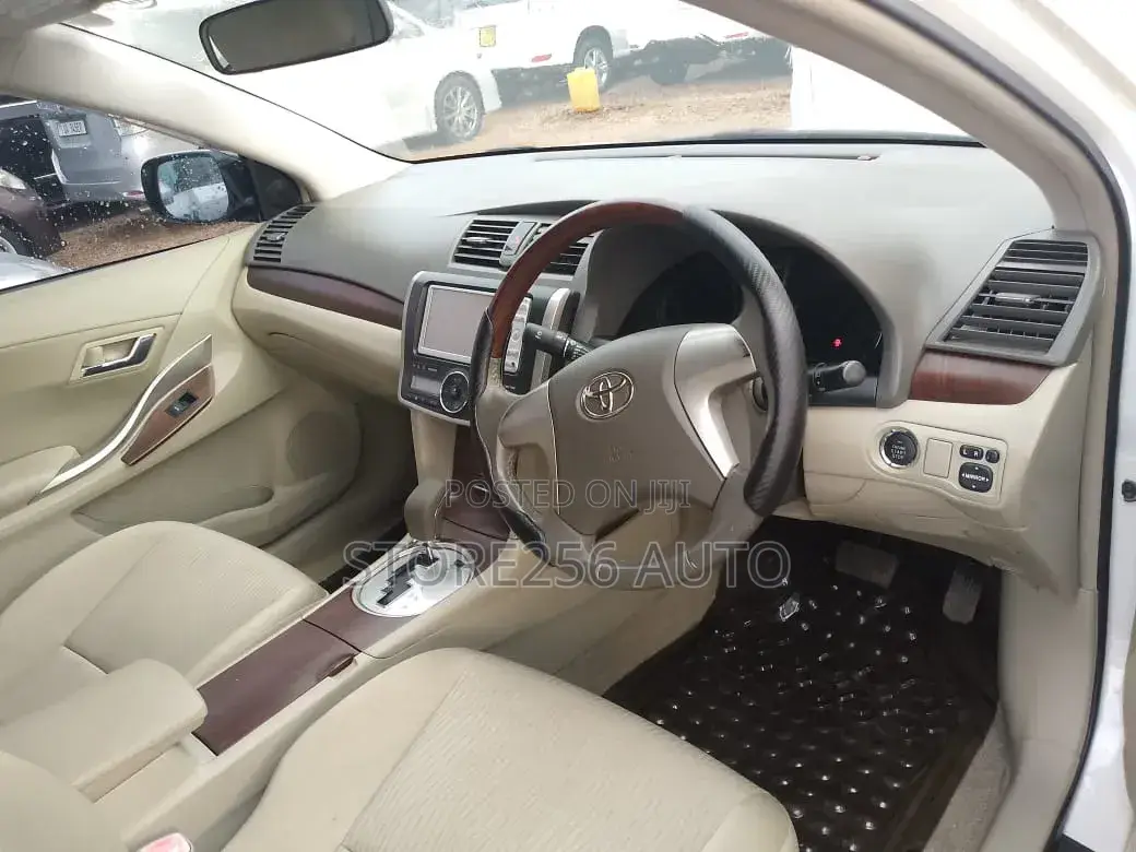 Toyota Premio 1.5 FWD 2010 White
