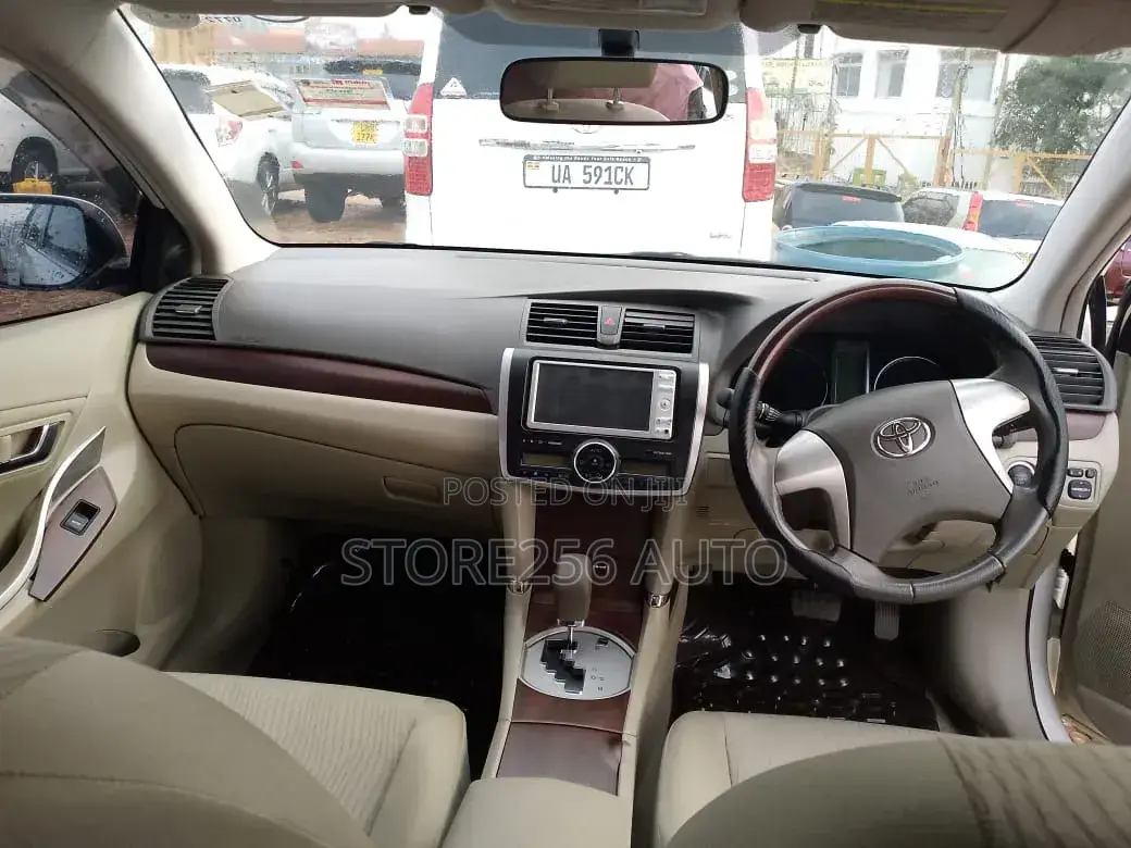 Toyota Premio 1.5 FWD 2010 White