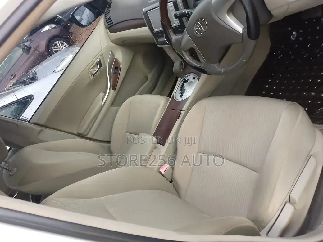 Toyota Premio 1.5 FWD 2010 White