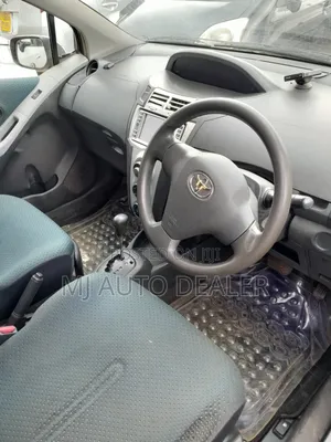 Toyota Vitz 1.0 FWD 3dr 2002 Silver