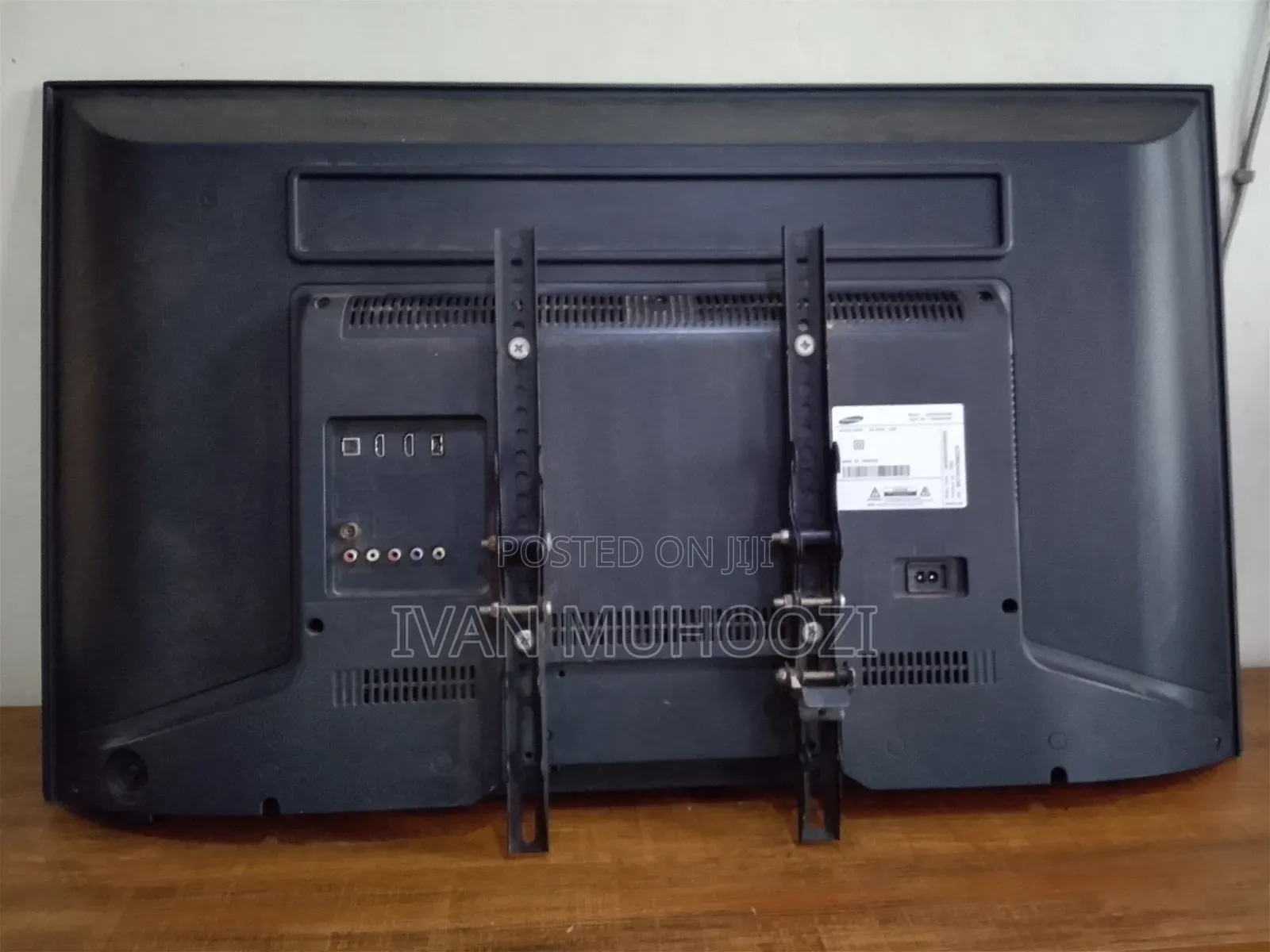 Samsung 40" Led TV - Ua40h4200aw