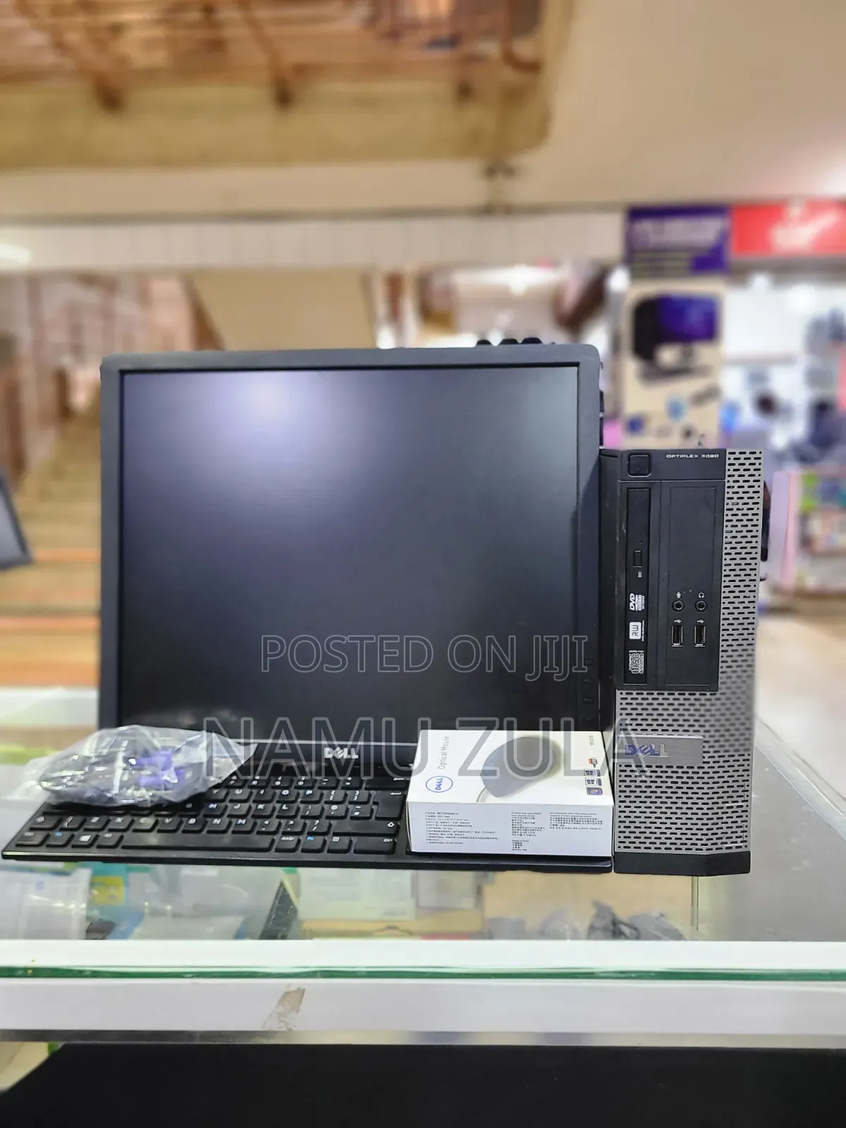Desktop Computer Dell 8GB Intel Core i3 HDD 500GB