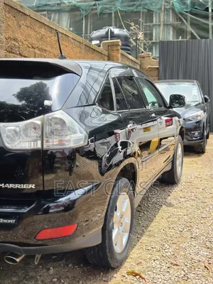 Toyota Harrier 2.4 2010 Black