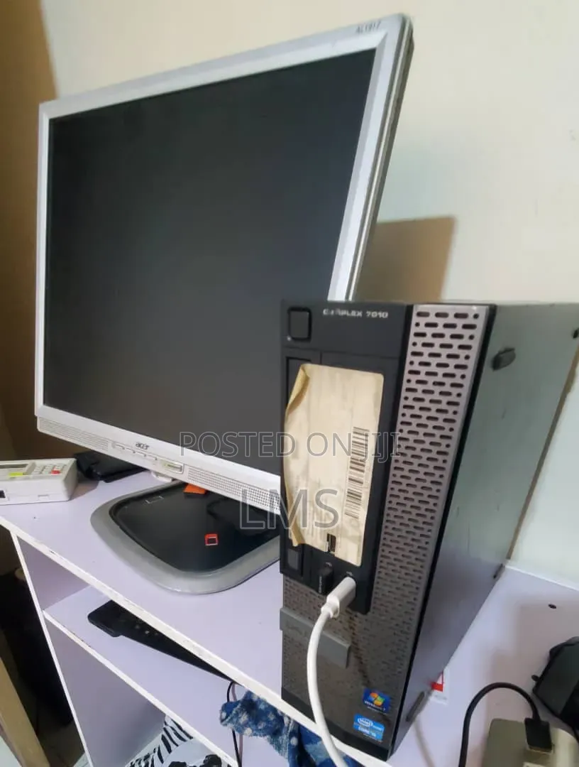 Desktop Computer Dell OptiPlex 7010 4GB Intel Core i5 HDD 500GB