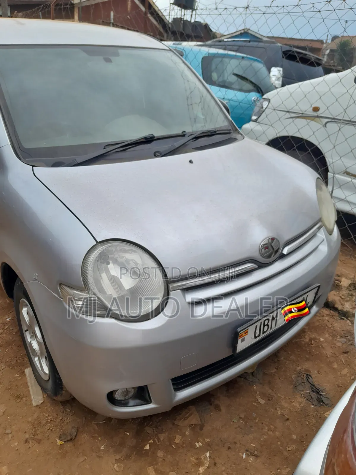 Toyota Sienta 1.5 FWD 2008 Silver