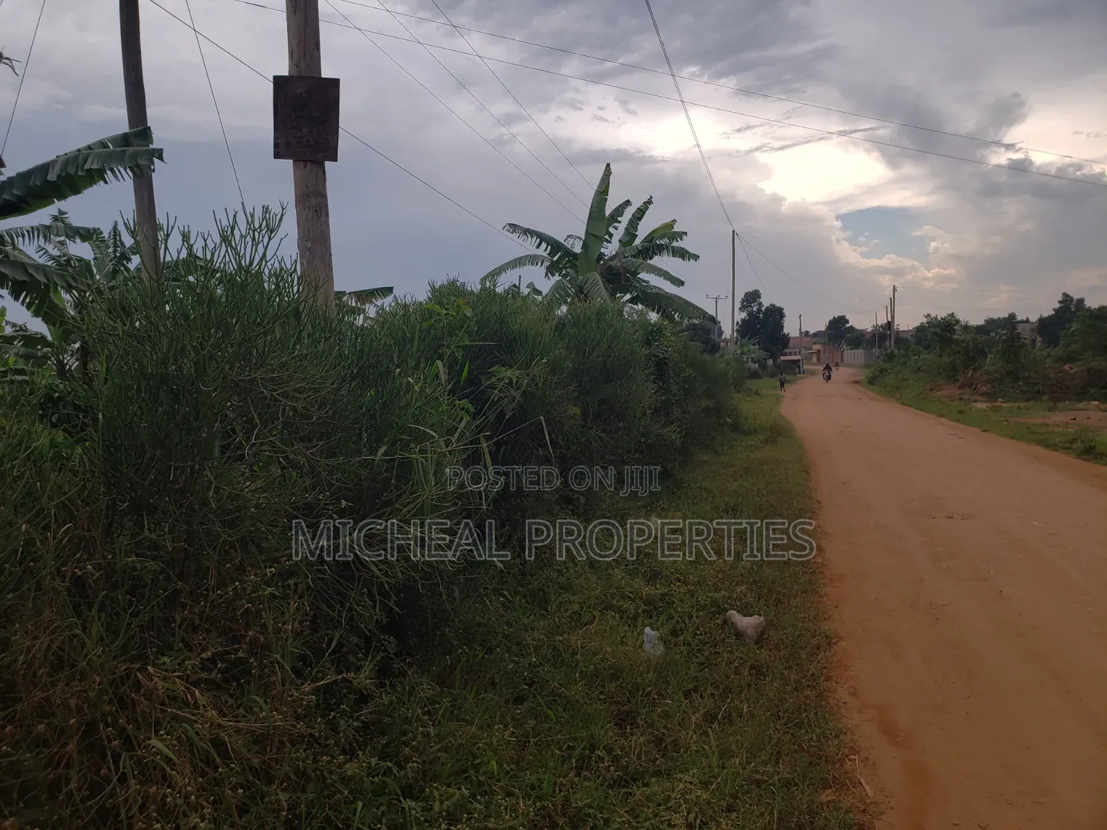 Commercial Plot 50ft by 100ft With Land Titles