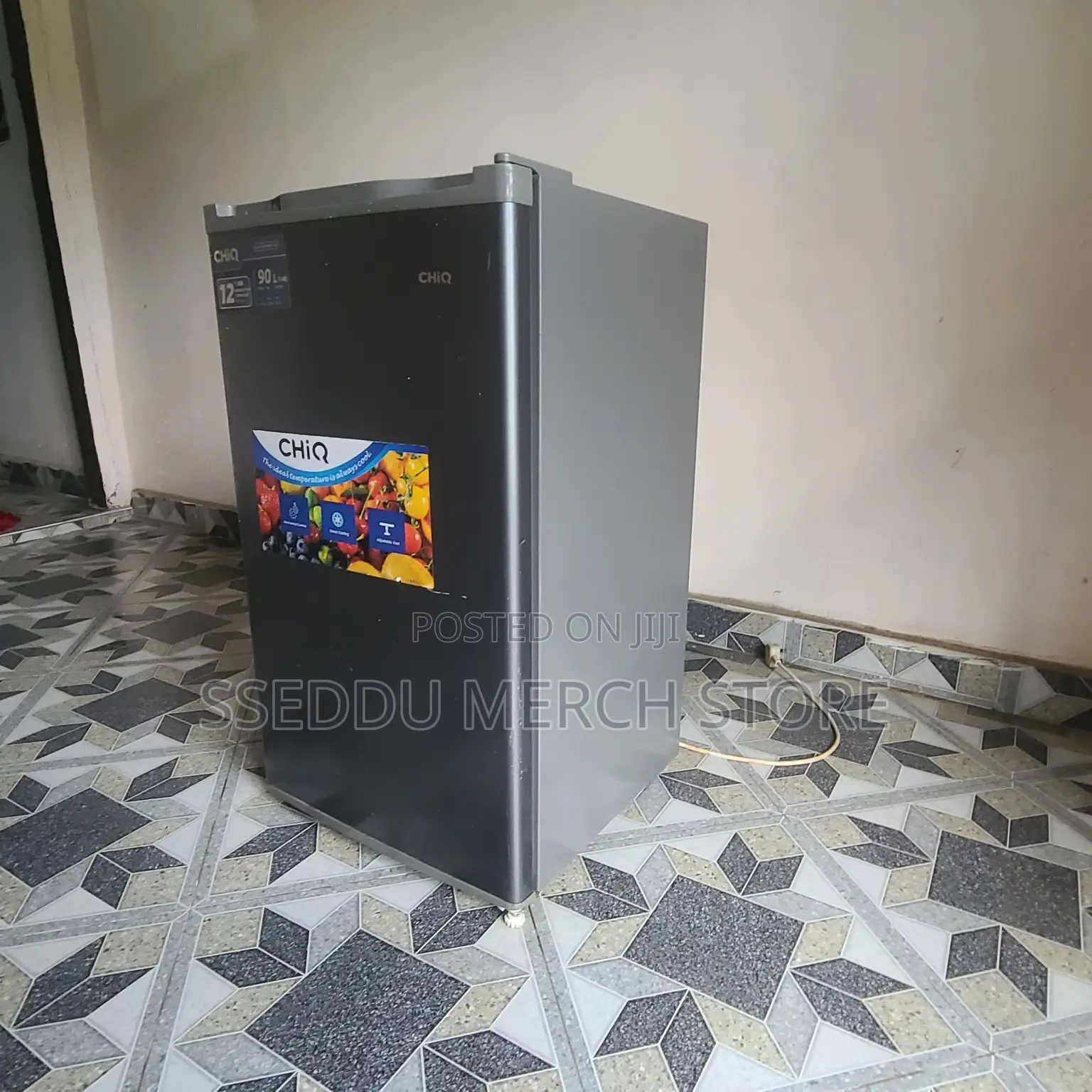 CHiQ 120L Single Door Fridge – Silver (Used)