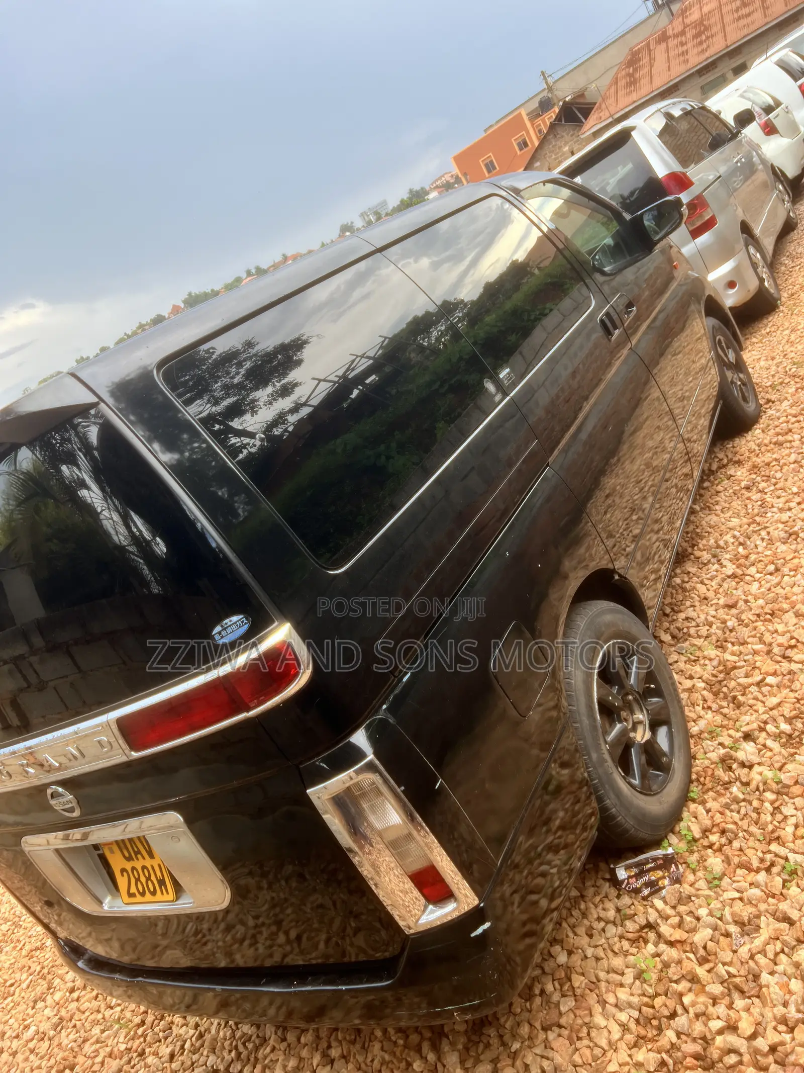 Nissan Elgrand 2004 Black
