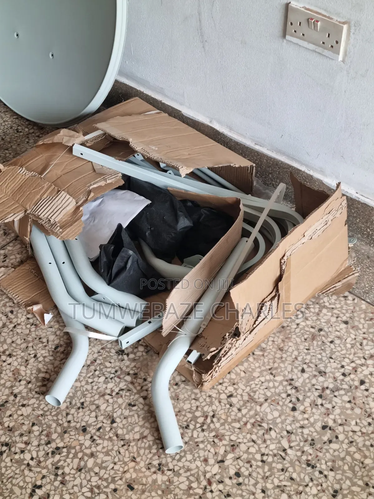 DSTV a Canal+ Full Set and Installation