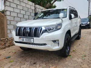 Toyota Land Cruiser Prado 2018 Black