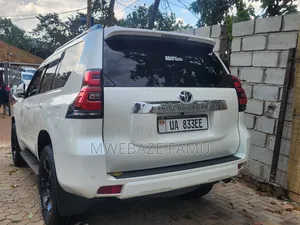 Toyota Land Cruiser Prado 2018 Black